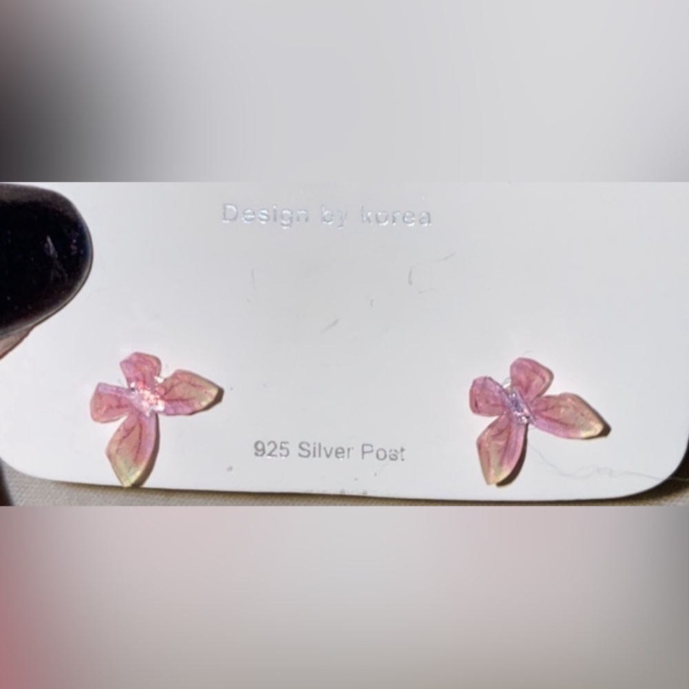🦋✨Mini fairy Pastel Watercolor Resin Butterfly Stud Earrings 925 Silver Post✨🦋 - Picture 16 of 16